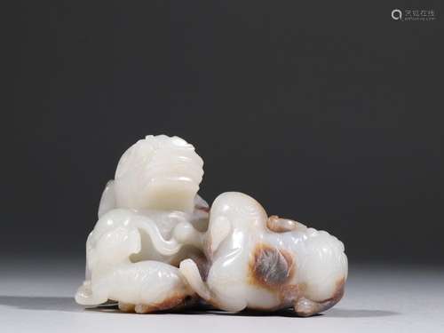 Hetian jade seed material lioness furnishing articlesSpecifi...