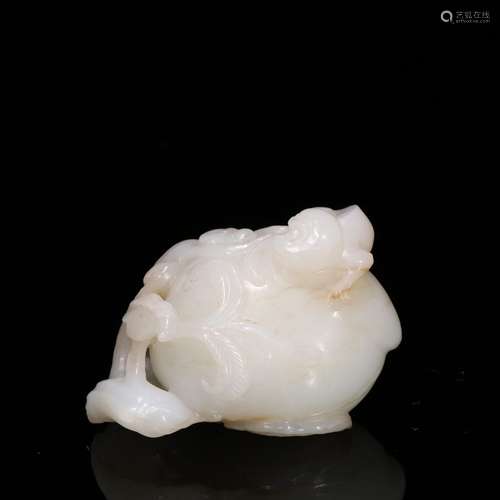 Xinjiang hetian jade spirit monkey life of carvings.Specific...