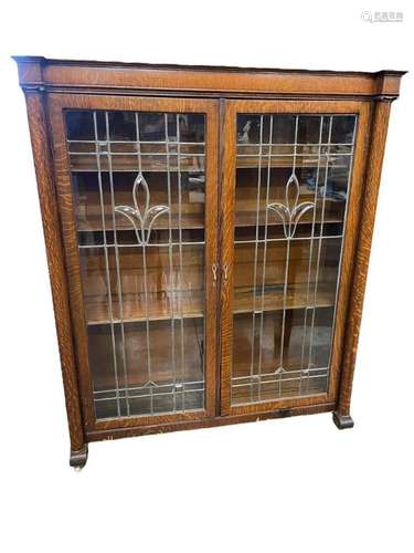 Oak 2 Door Bookcase w/ Beveled Glass Tulip Doors