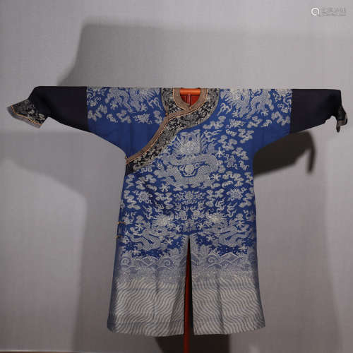 清中期  蓝色地蟒袍