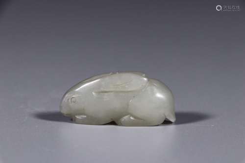 Hetian jade yutu hand pieceSize: 3.9 cm wide and 1.2 cm high...