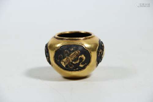 Copper and gold medallion four antique water jarSize: diamet...