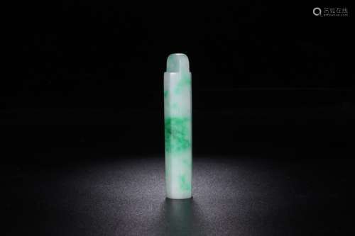 Jade: the arrow tubeSize: 7.5 cm high 1.3 cm wide weighs 29....