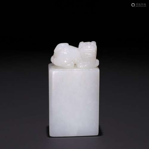 Hetian jade benevolent twist an unofficial personal seal.Siz...