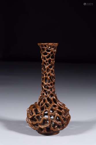 Boxwood hollow-out vase furnishing articlesSize: 8.1 cm high...