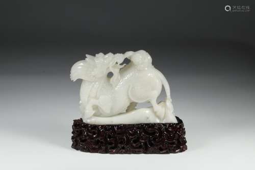 Hetian jade kirin Zi furnishing articlesSize: 17 x 5 x 10.5 ...