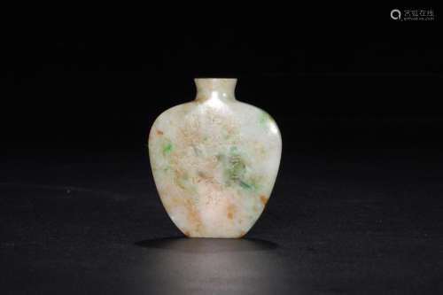 Jade: royal acknowledged snuff bottlesSize: 5.3 cm wide and ...