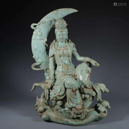 In ancient China, the seated statue of Shuiyue Guanyin with ...
