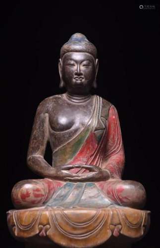 In ancient China, the bluestone Buddha statue of Sakyamuni
