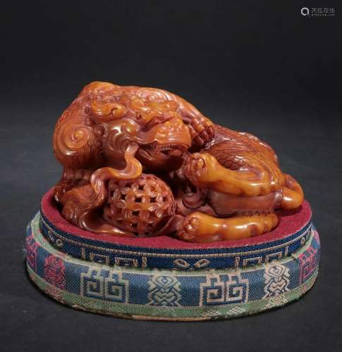 In the Qing Dynasty, Shoushan Shirui Beasts and Beads orname...