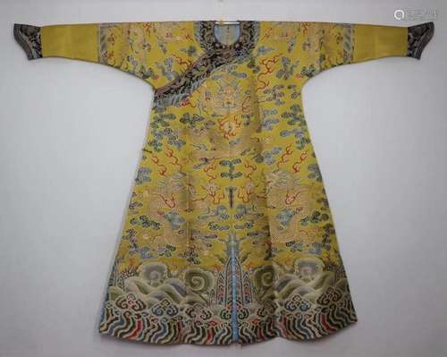 In the Qing Dynasty, Emperor Kangxi made up brocade dragon r...