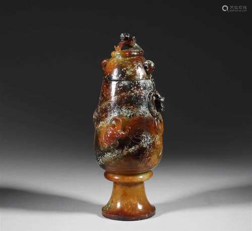 In ancient China, Hetian jade dragon vase