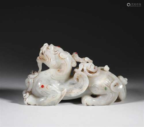 In ancient China, Hotan jade inlaid with Baorui animal ornam...