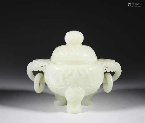 In the Qing Dynasty, Hetian jade earring incense burner