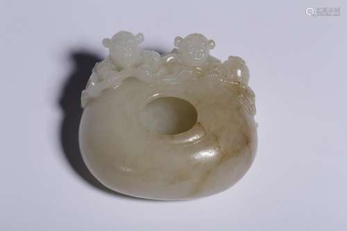 : hetian jade YingXiWen water jar264.2 grams, 7.5 CM wide an...