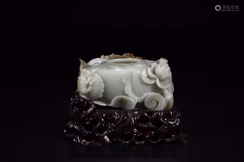 Hetian jade belt sugar for years more than water jarSize: 12...