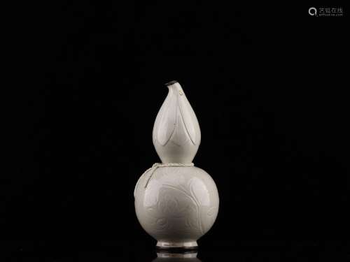The oldporcelain silvering gourd bottleSize: high 29 cm diam...