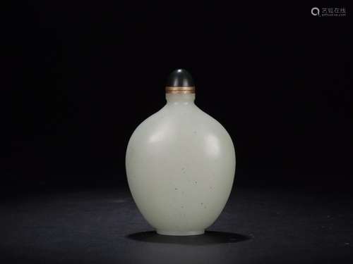 : hetian jade snuff bottleHetian jade carved, rounded shape ...