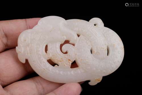 And hetian jade longnu wallSize: 8 x 5 cm weight: 62 gHetian...