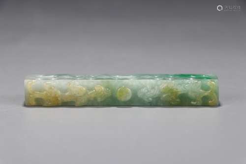 Jade: longnu le child7.2 cm long, 1.4 cm wide, 1 cm thick, h...