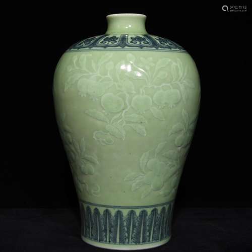 , pea green glaze three fruit grain mei bottles of 29 x20