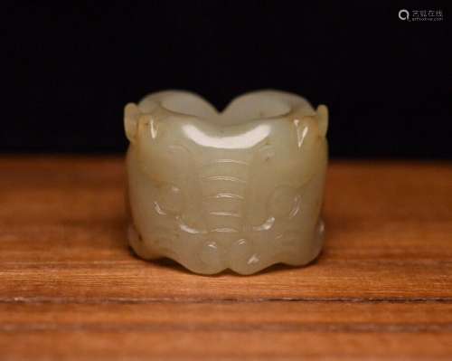 Chinese Natural Hetian Jade Hand-Carved Exquisite Ring 16816