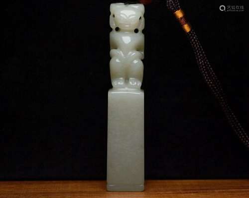 Chinese Natural Hetian Jade Hand-Carved Exquisite Statues Se...