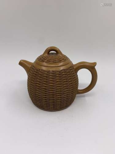 Chinese Yixing Zisha clay Handmade Exquisite Teapot  62336