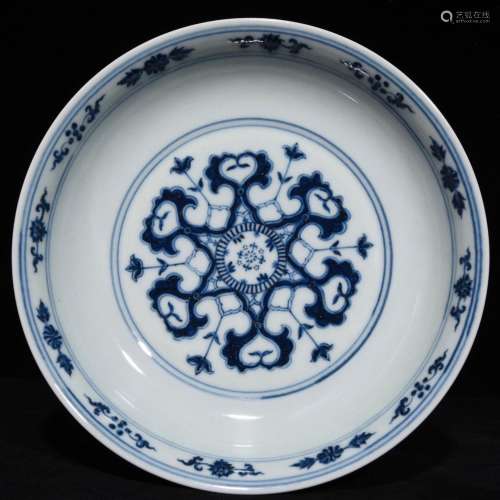 Blue and white fruit tray x20.8 4.5 fold branches
