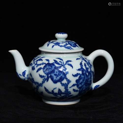 Blue and white live lines pot, high 11.5 diameter of 18,