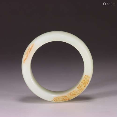: hetian jade braceletsSize: 7.6 cm in diameter, 2.1 cm thic...