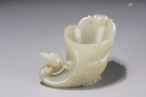 Cup: hetian jade swan birdsSpecification: 7.5 cm long. : 5.6...