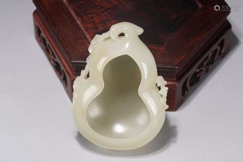 Both: hetian YuFu eloth gourd water to washLength: 9.4 cm. W...