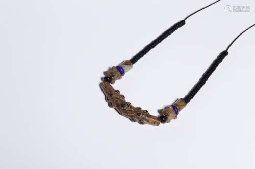 Ancient glass necklace pendant24 g 6.3 ㎝ long 1 ㎝ diameterPe...
