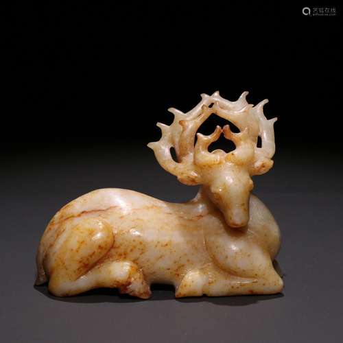 Hetian jade deer.Specification: high 7 cm wide 8 cm weighs 1...