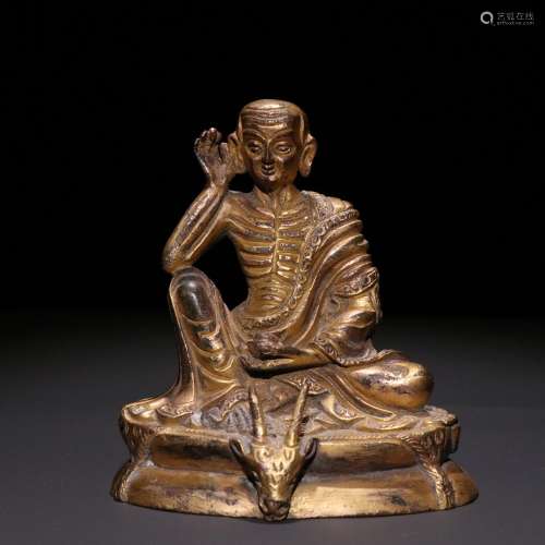 Copper and gold statue.Specification: 9.8 cm high 8.5 cm wid...