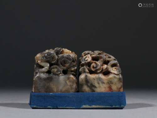 Qi baishi of shoushan stone seal pair.Specification: high 5....