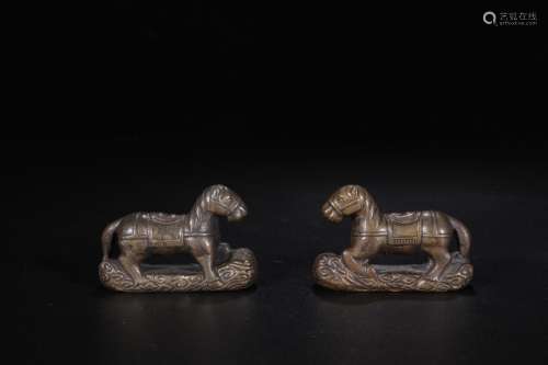 Horse copper foetus furnishing articles of a coupleSize 3.9 ...