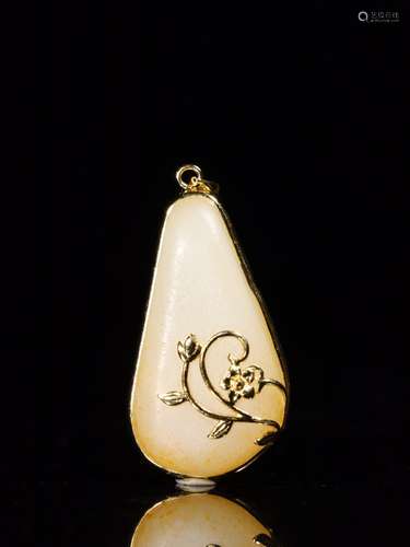 Hetian jade stones inlaid with silver and gold flower tattoo...