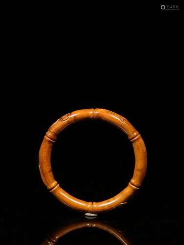 Xy hand-carved bamboo grain braceletsSize: 7.5 cm diameter, ...