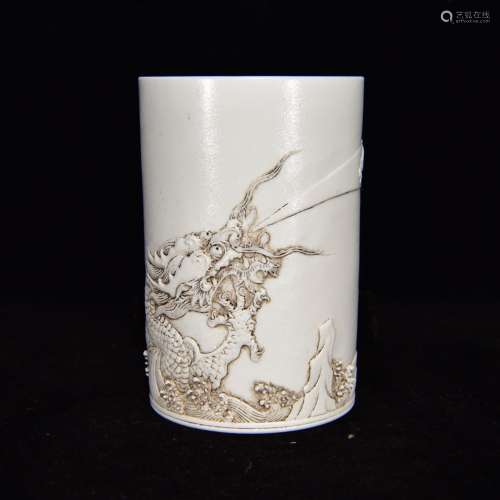 Wang Bingrong anaglyph dragon pen container, 12 by 8600