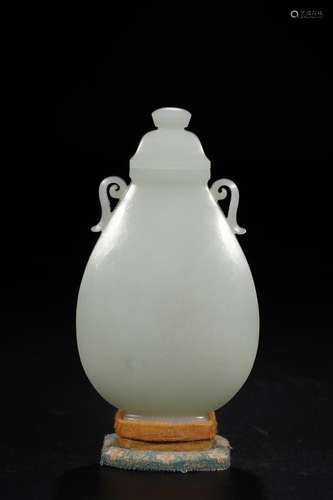 W number 4241Hetian jade grass cover bottle earsLong and 8.6...