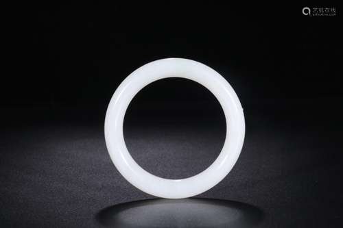 Night hetian jade braceletSize diameter 5.8 cm weighs 57.1 g...