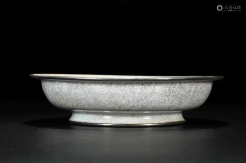 Elder brother kiln with silver bowlSpecification 3.8 cm high...