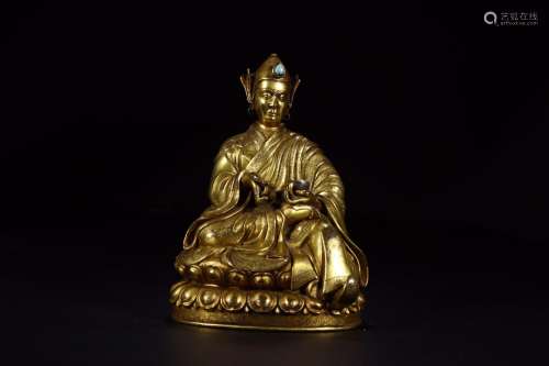 Copper: a lama guru's statueSize: 12 cm long and 12.5 cm...