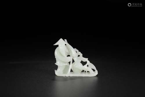 , hotan white jade with it to piecesSize: 7.8 * 2 * 6.7 cm w...