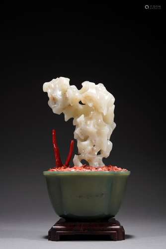 QIN DYNASTY, JASPER AND WHITE JADE ORNAMENT