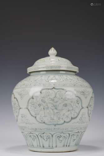MING DYNASTY, FLOWER AND BIRD COVERED JAR