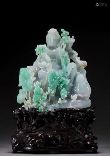 QIN DYNASTY, EMERALD, SITTING STATUE OF GUANYIN