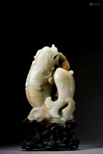 QIN DYNASTY, WHITE JADE PISCES ORNAMENT